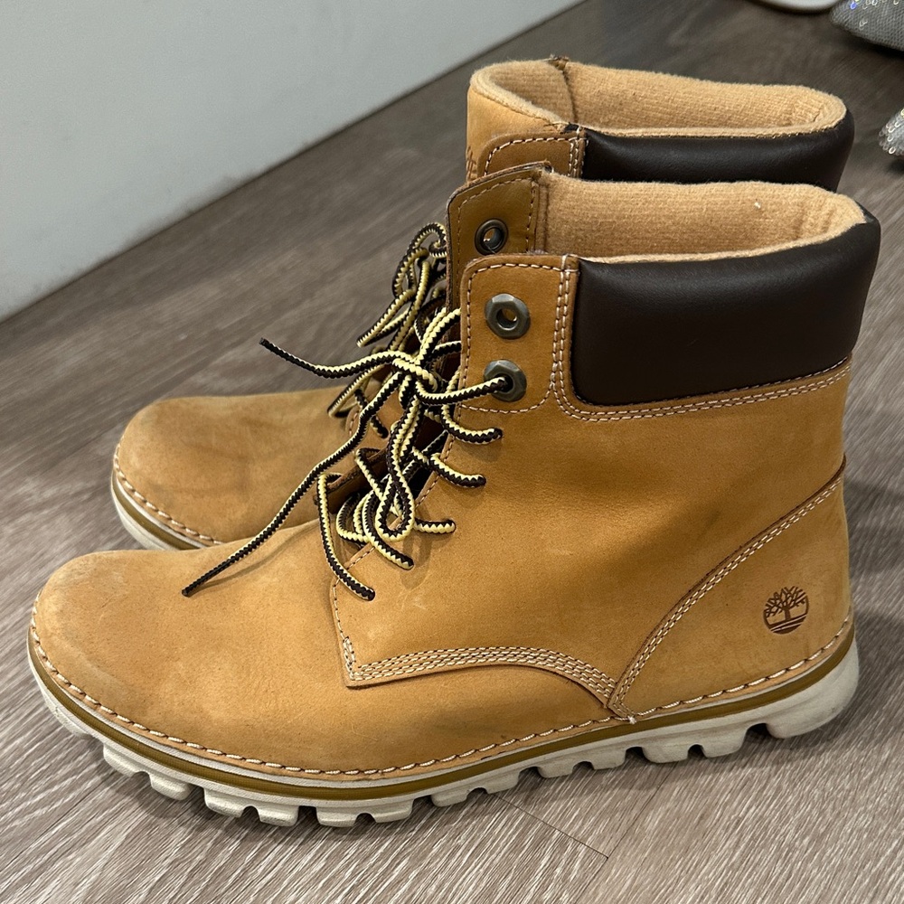 Timberland Women’s Tan Boots
